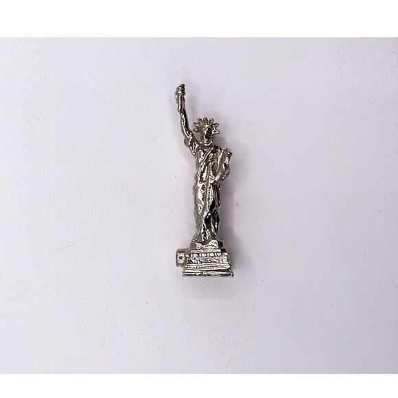 Vintage Wells Sterling Statue of Liberty Figural Clasp Half - Picture 1 of 6